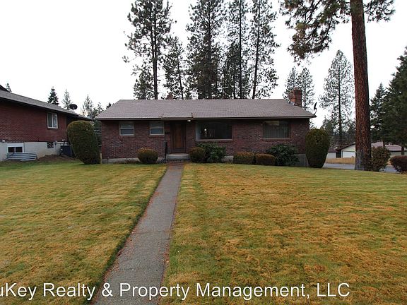 3rd image of 5231 N Greenwood Blvd