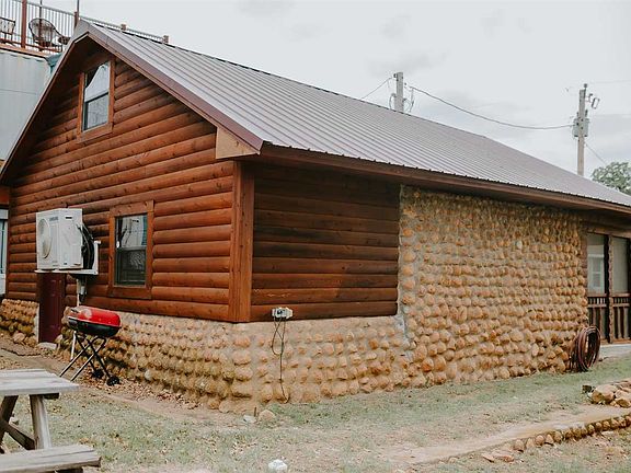 5th image of 214 E Lake Dr #B