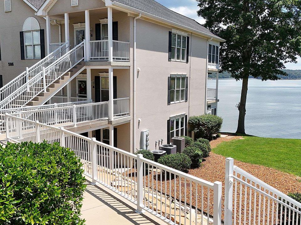 1st image of 586 Moon Bay Dr #2