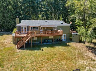 1758 Merseyside Ln, Camano Island, WA 98282