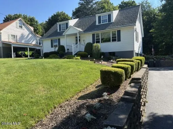 132 Parkway Drive, Cobleskill, NY 12043