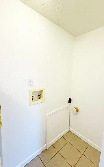 3201 Donald Ave — Photo 5