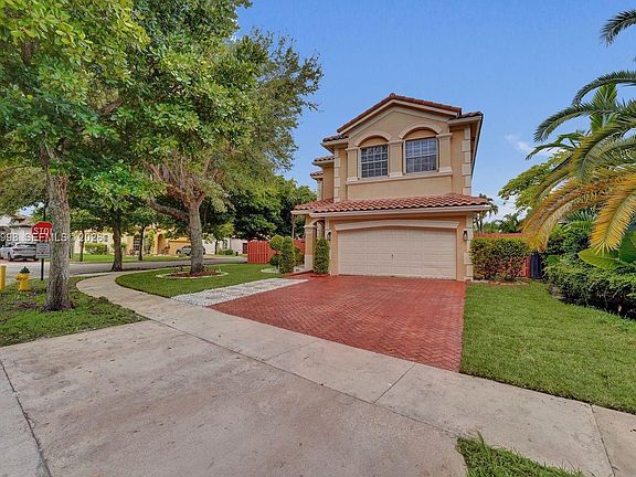 3rd image of 13725 SW 50th Ct