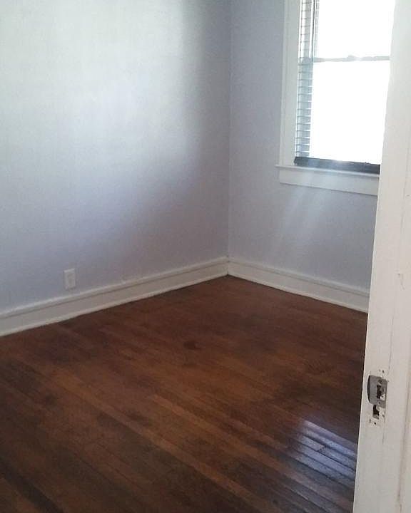 1st image of 2426 E 68th St #527