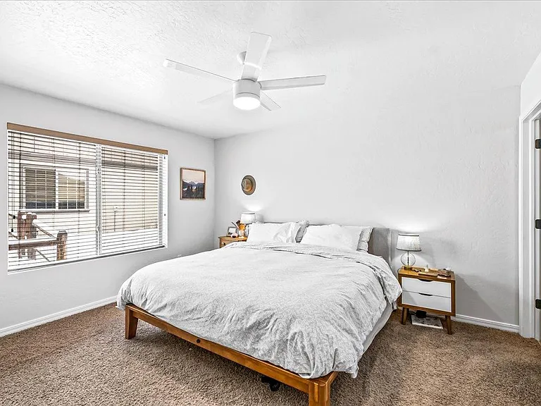 1275 Foxcrest Ct — Photo 13