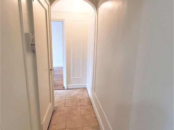 5th image of 660 E 242nd St APT 6H