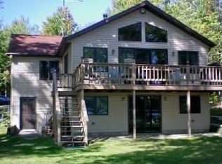 16284 Waboose Dr, Crivitz, WI 54114