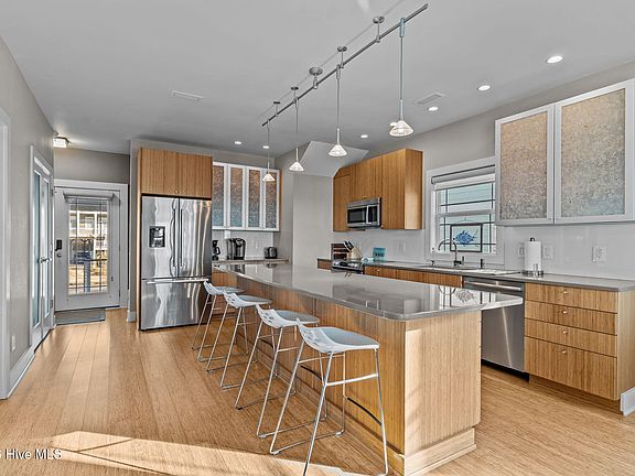 5th image of 7403 E Beach Drive