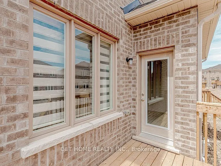 20 Silver Meadow Gdns — Photo 40