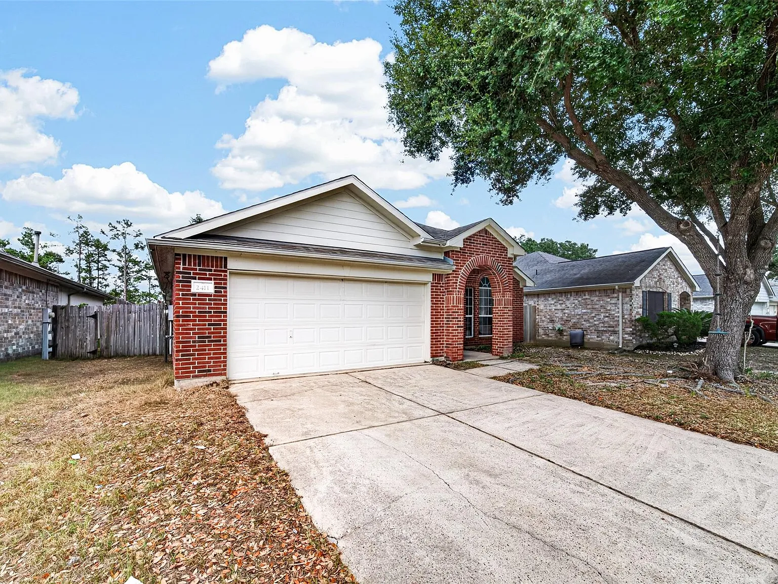4 bed, 2.0 bath, 2122 sqft, $2,000 — Photo 3