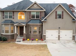2752 Oakmont Way, Monroe, GA 30656