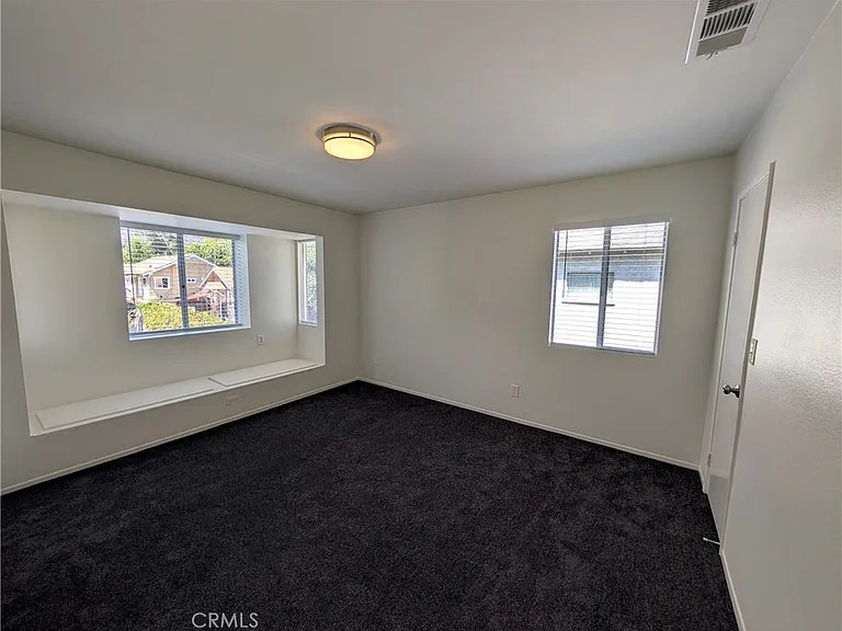 529 E Colorado Blvd #D — Photo 42
