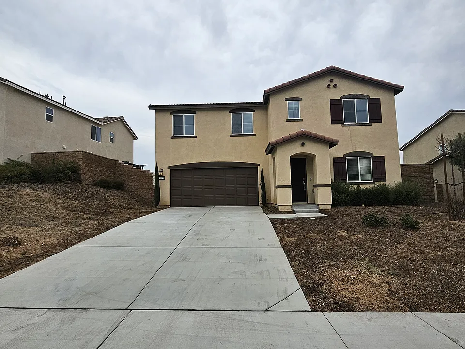 32198 Rambling Ct