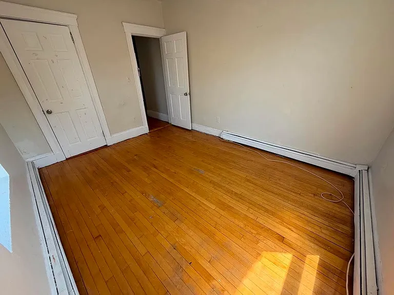 366 Centre St #9 — Photo 10