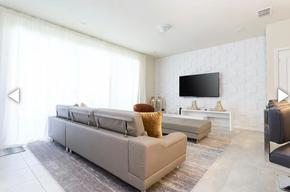 5 bed, 2281 sqft, $2,600 — Photo 3