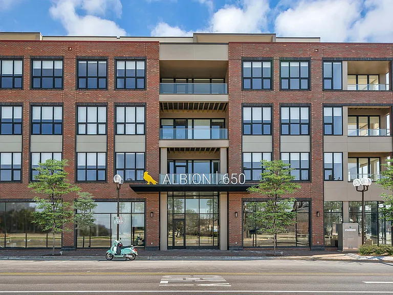 Albion Highland Park — Photo 17