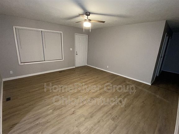 5th image of 650 Chateau Dr