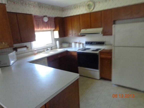 4th image of 2209 Venetian Way