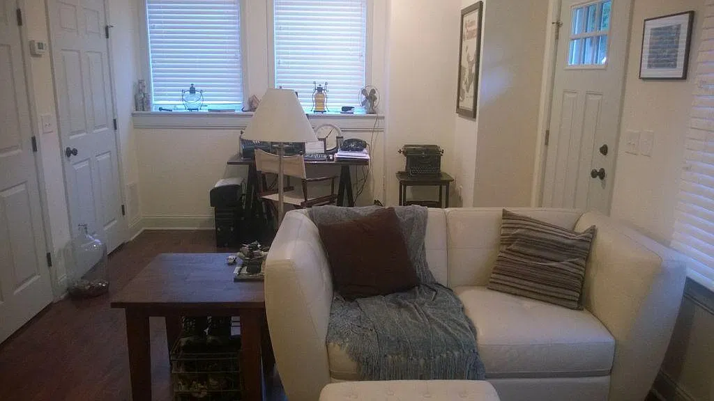 1 bed, 705 sqft, $1,950 — Photo 3