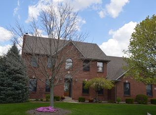 200 Old Carriage Dr, Englewood, OH