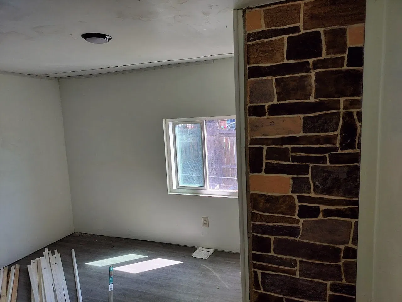 2 bed, $1,200 — Photo 2