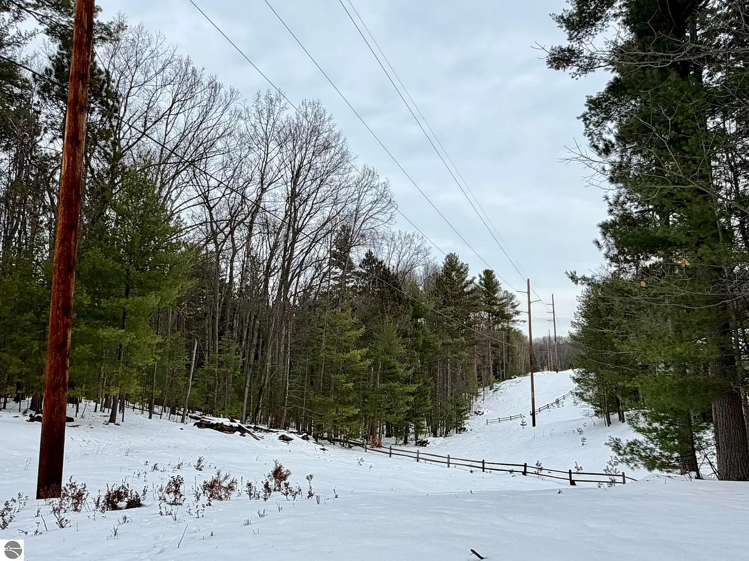4478 Ground Pine Trl photo 1