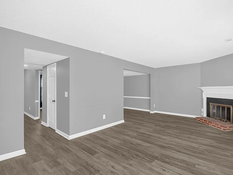 3317 Regents Park Ln #C — Photo 11