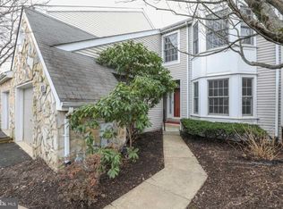 1002 Eagle Ln, Doylestown, PA 18901