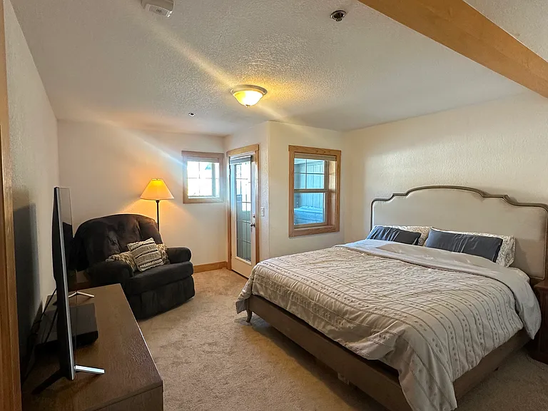 135 Main St #202 — Photo 17