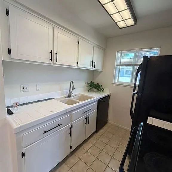 4608 Via Vista Cir #4 — Photo 3