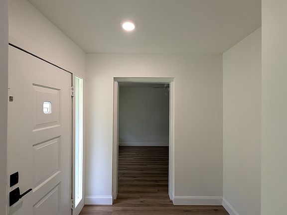 5th image of 120 NE 14th Ave