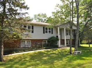 384 Bull Mill Rd, Chester, NY 10918