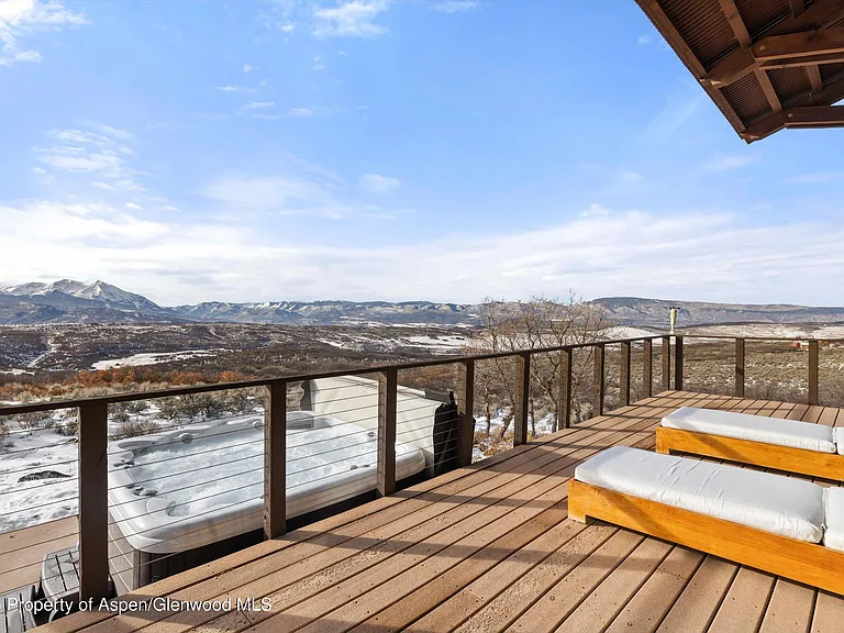 2103 Ten Peaks Mesa Rd — Photo 21