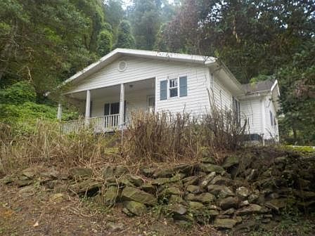 1st image of 173 Railroad St