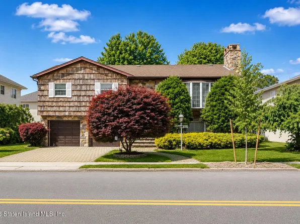 374 Foster Rd, Staten Island, NY 10309