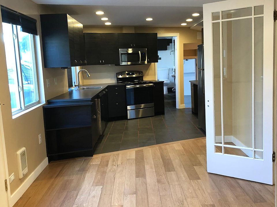 1st image of 420 SW 154th St Unit 1