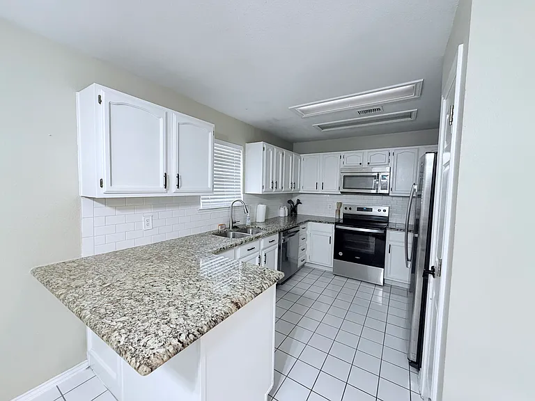 8716 Cornell Ave — Photo 5
