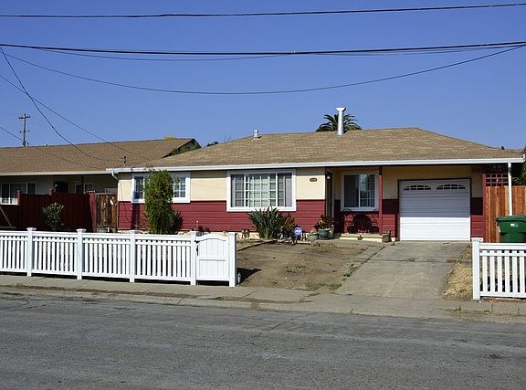 3rd image of 26836 Freitas Dr