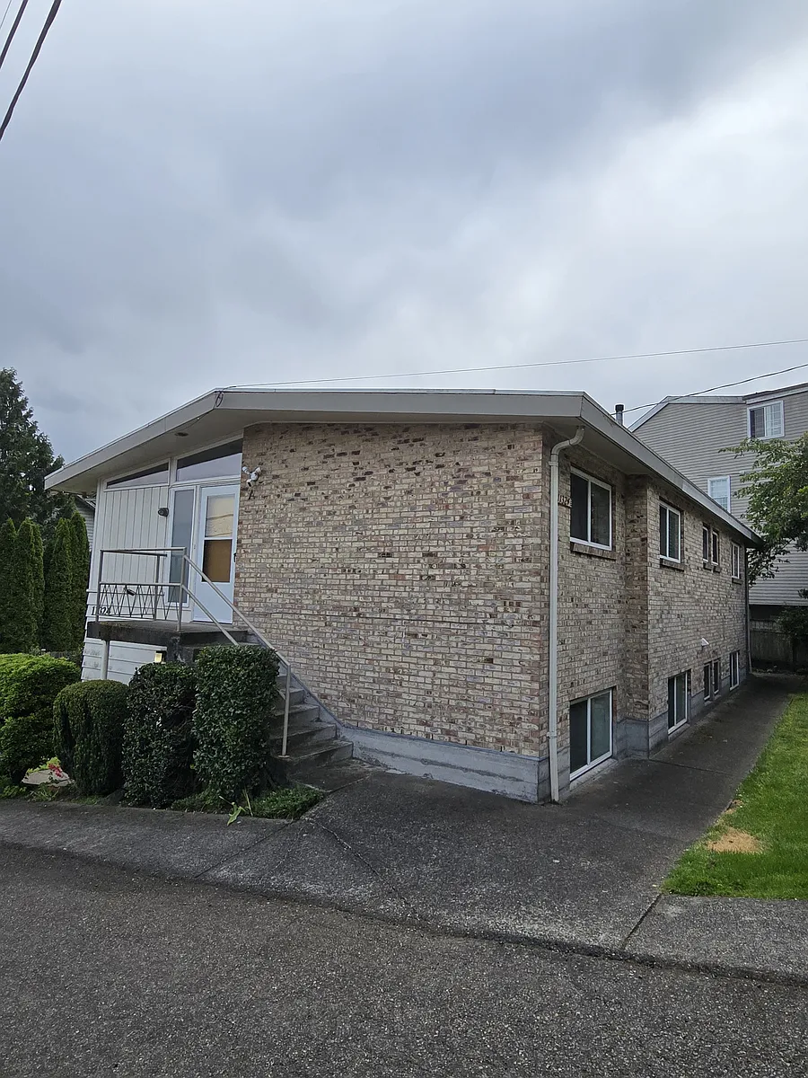 Building Photo - 11324 25th Ave NE #A