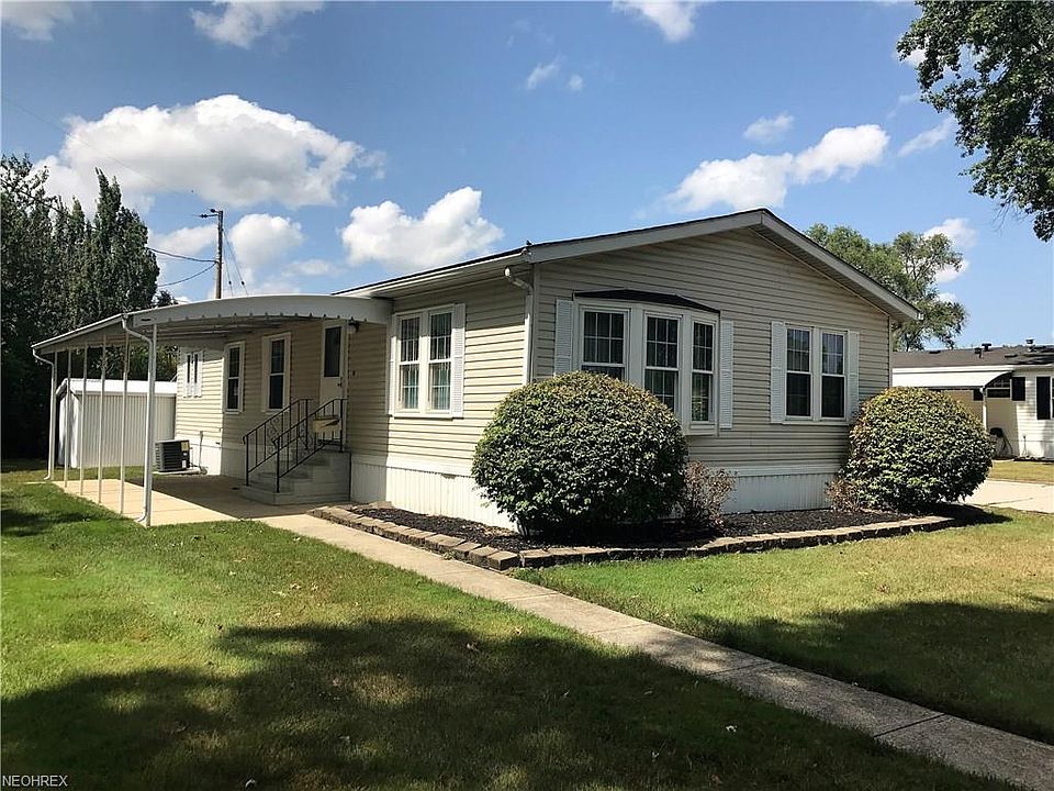 1st image of 23 West Dr #23