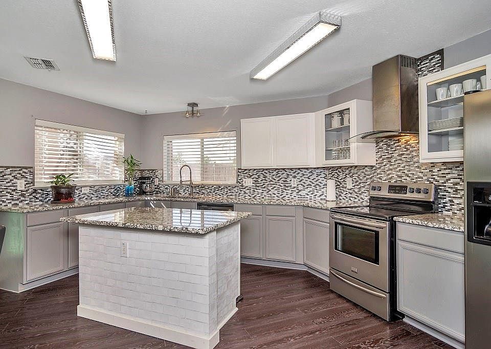 1st image of 7200 Divanna Ct