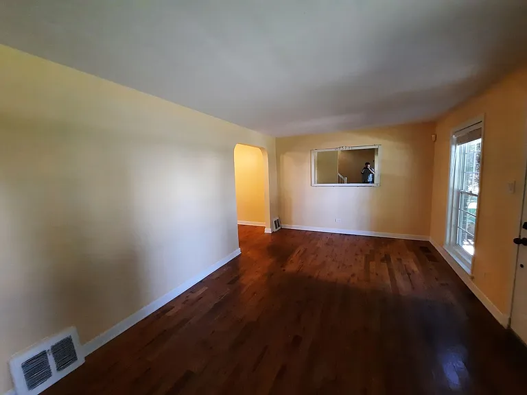 1720 Leland Ave — Photo 42