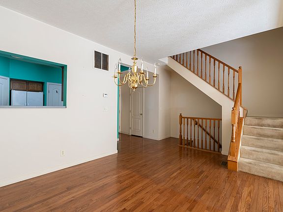 4th image of 969 Oakmont Ct