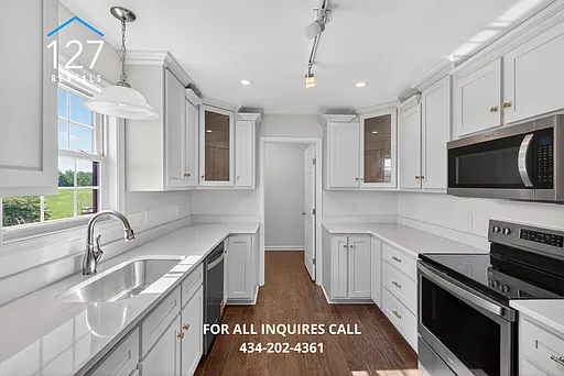1023 Ferret Dr — Photo 1