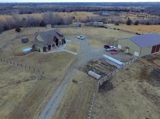 1056 N 100th Rd, Baldwin City, KS 66006