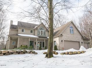 7401 Silver Ridge Dr NE, Rockford, MI 49341