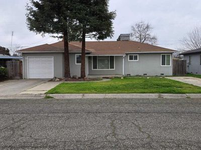 915 E Myrtle Avenue, Visalia, CA, 93292