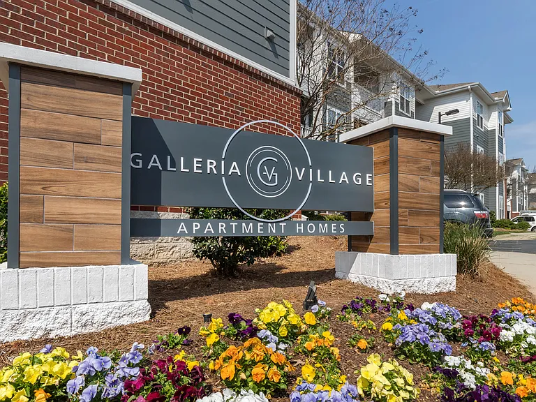 Galleria Village — Photo 27
