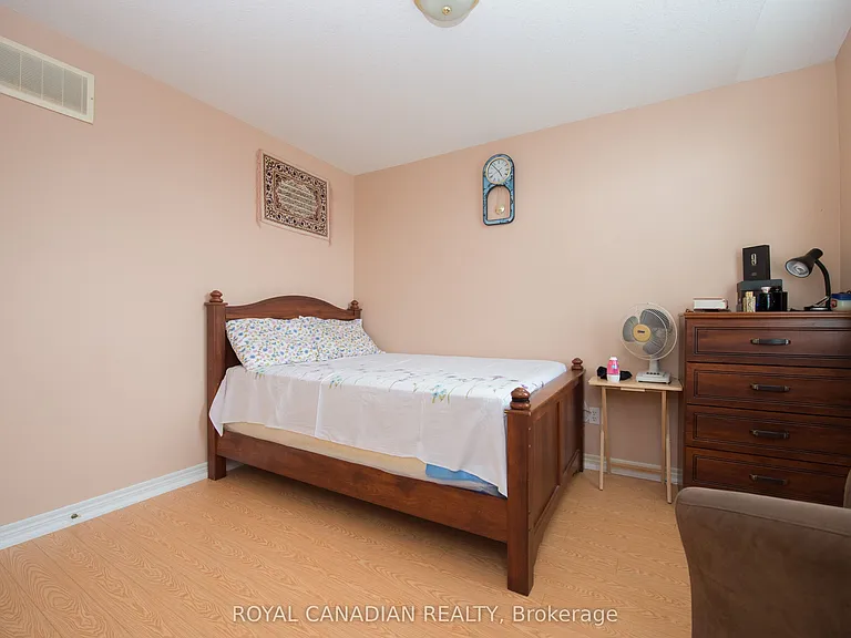 78 Peachwood Cres #13 — Photo 23