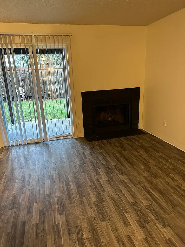 8624 Pacific Ave — Photo 1